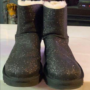 Ugg boots Bailey bow size 10